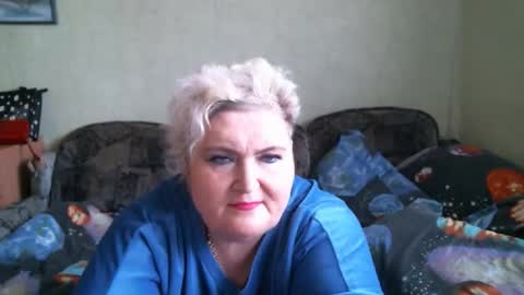 lanacat555 online show from October 6, 11:40 am