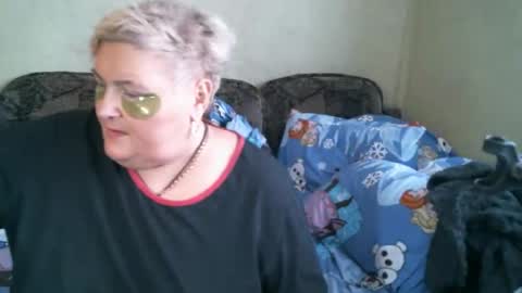 lanacat555 online show from January 11, 1:05 pm