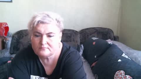 lanacat555 online show from March 11, 10:32 am