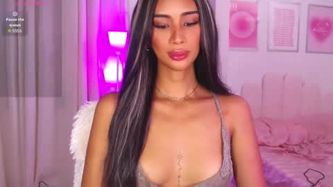 Snapshot of lanadel_hilton chatting on September 22, 1:51 am Lana online show from September 22, 1:51 am