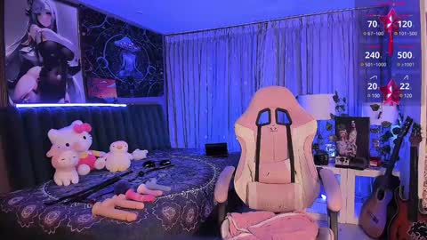 L A N A  online show from December 18, 11:30 pm