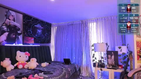 L A N A  online show from December 24, 8:38 pm