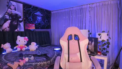 L A N A  online show from January 3, 11:44 pm