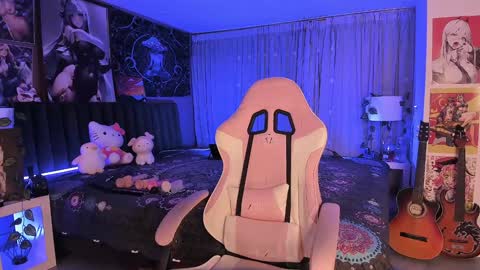 L A N A  online show from January 5, 3:53 am
