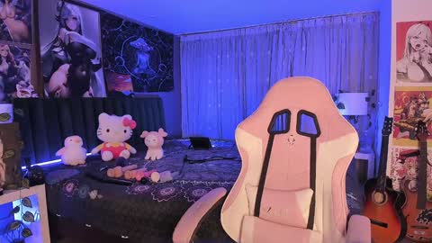 L A N A  online show from January 7, 2:42 am