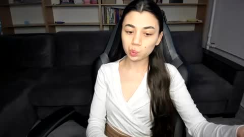 Snapshot of lanalandd chatting on August 2, 6:06 pm Lana online show from August 2, 6:06 pm