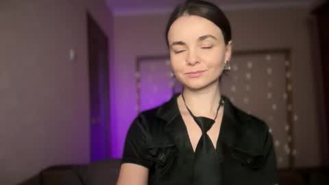 Snapshot of lanaloulou chatting on September 27, 2:38 am Lana online show from September 27, 2:38 am