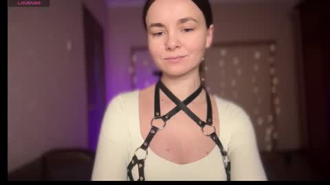 Snapshot of lanaloulou chatting on September 28, 2:06 am Lana online show from September 28, 2:06 am