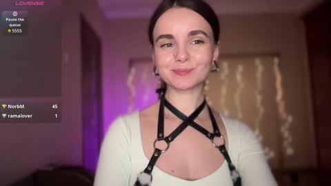 Snapshot of lanaloulou chatting on November 9, 11:58 pm Lana online show from November 9, 11:58 pm