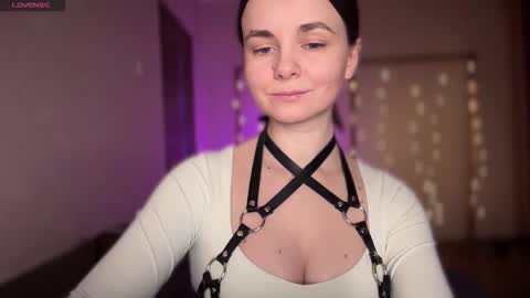 Snapshot of lanaloulou chatting on February 3, 12:31 am Lana online show from February 3, 12:31 am