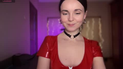 Snapshot of lanaloulou chatting on February 4, 10:47 pm Lana online show from February 4, 10:47 pm