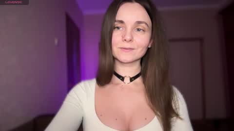 Snapshot of lanaloulou chatting on February 19, 11:12 pm Lana online show from February 19, 11:12 pm