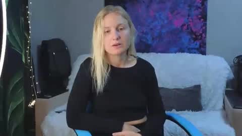 LanaviSmith online show from November 27, 6:26 am