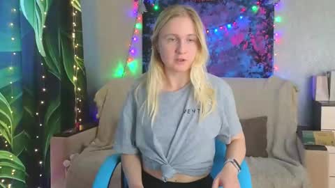 LanaviSmith online show from January 7, 7:11 am