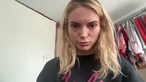 Snapshot of lanaxsharapova chatting on January 17, 8:12 pm lanaxsharapova online show from January 17, 8:12 pm