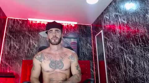 Snapshot of lancelot_benwick chatting on February 24, 7:52 pm Lancelot Benwick online show from February 24, 7:52 pm