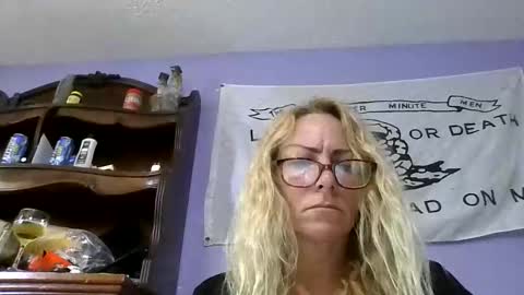 landofeden online show from June 3, 5:18 pm