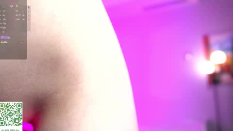 Snapshot of lanisun chatting on November 20, 10:37 am Jane online show from November 20, 10:37 am