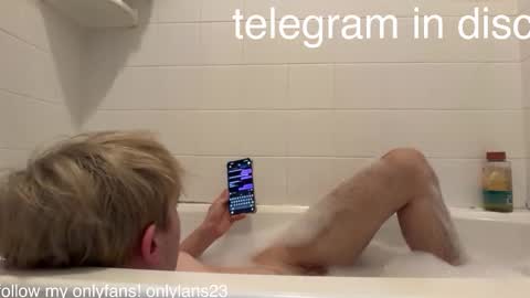 Snapshot of lanjustnow chatting on March 5, 12:39 am lanjustnow online show from March 5, 12:39 am