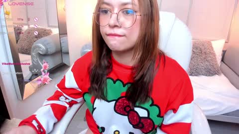 Lanna online show from December 26, 3:20 pm