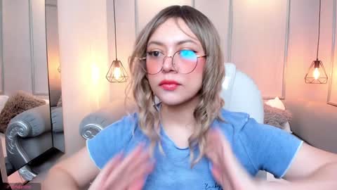 Lanna online show from December 30, 11:48 am