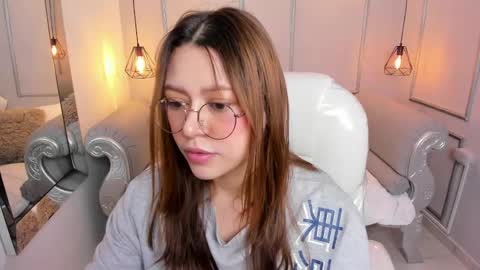 Lanna online show from March 10, 11:53 am