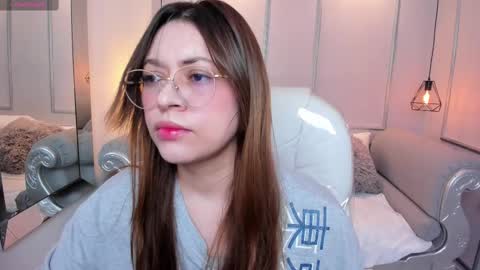 Lanna online show from September 15, 11:43 am