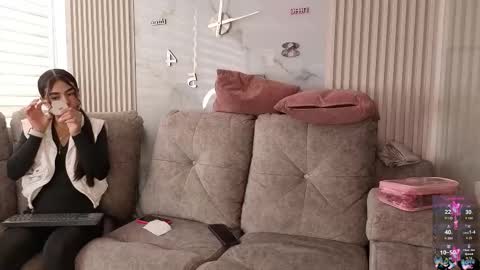 Snapshot of lanna_as chatting on October 9, 2:04 pm lanna_as online show from October 9, 2:04 pm