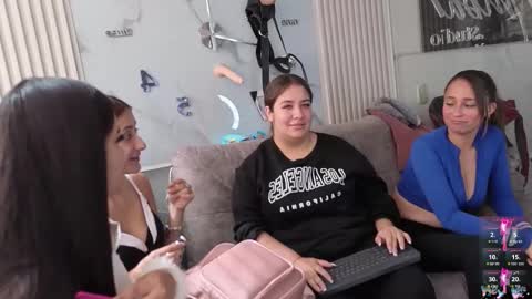 Snapshot of lanna_as chatting on November 28, 2:42 pm lanna_as online show from November 28, 2:42 pm