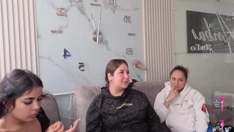 Snapshot of lanna_as chatting on December 1, 1:49 pm lanna_as online show from December 1, 1:49 pm