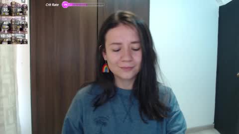 Snapshot of lanna_mills chatting on February 7, 1:32 pm Lanna online show from February 7, 1:32 pm