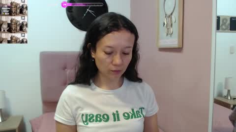 Snapshot of lanna_mills chatting on February 24, 1:10 pm Lanna online show from February 24, 1:10 pm