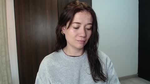 Lanna online show from December 16, 1:38 pm