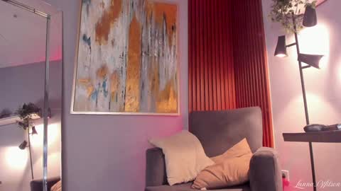 Tiana online show from December 17, 1:50 am