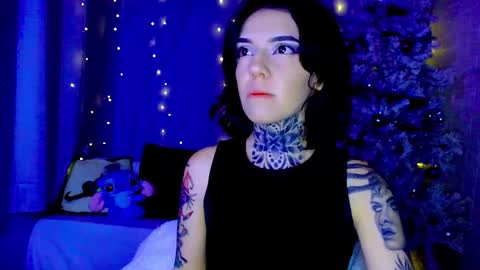 LANNIE   online show from December 16, 3:11 am