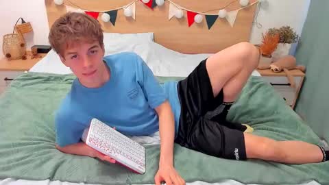 Fandi online show from November 18, 7:24 am