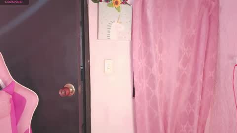 Snapshot of lara_aisha chatting on May 10, 6:57 pm LARA online show from May 10, 6:57 pm