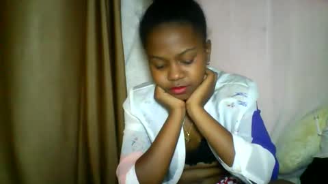 lara_belle online show from May 15, 11:56 pm