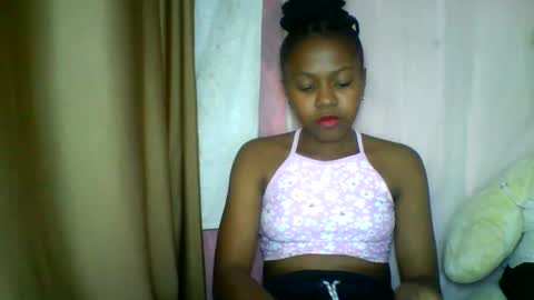 lara_belle online show from May 19, 2:23 pm