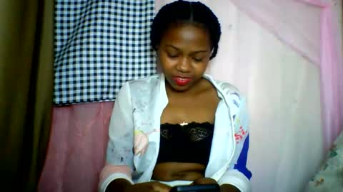 lara_belle online show from June 3, 9:45 am