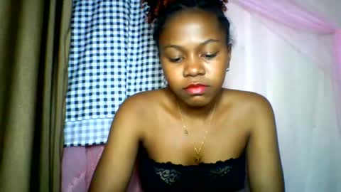 lara_belle online show from June 17, 8:39 am