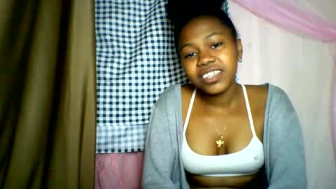 lara_belle online show from June 29, 5:03 am