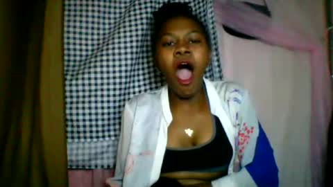lara_belle online show from July 17, 12:50 am