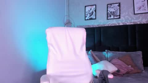 Lara online show from February 22, 1:33 am