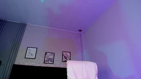 Lara online show from March 4, 1:23 am