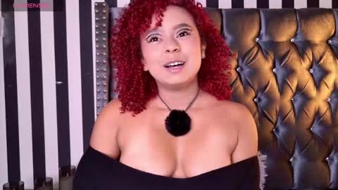 lara_curly online show from March 27, 10:48 am