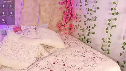 Lara Gill online show from January 10, 8:54 pm