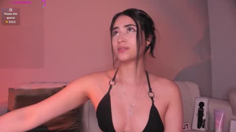 Snapshot of lara_madisson chatting on March 17, 9:18 pm Lara Madisson online show from March 17, 9:18 pm