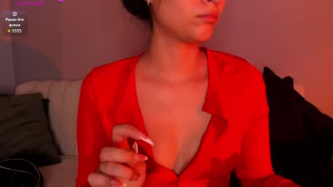 Snapshot of lara_madisson chatting on April 7, 5:41 am Lara Madisson online show from April 7, 5:41 am