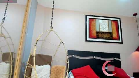      700  200   online show from February 22, 12:08 pm